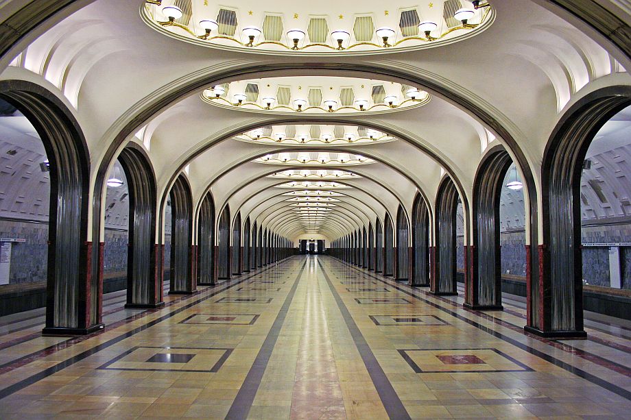 В Московском метро пропадают объявления на английском языке