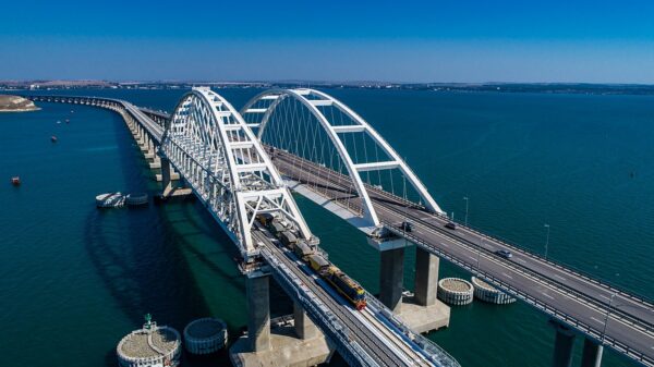 На Украине не собираются «поднимать себе настроение» разрушением Крымского моста
