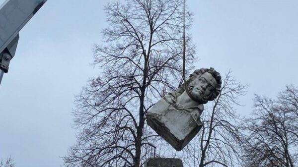 Пушкин покидает Кременчуг