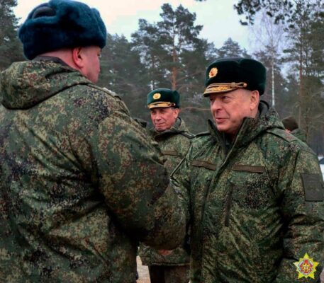 В Белоруссию приехал главнокомандующий сухопутными войсками генерал армии Олег Салюков