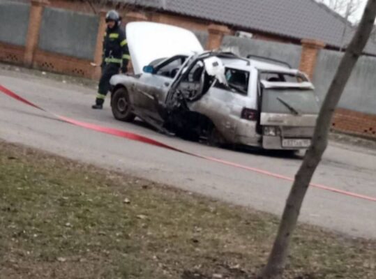 В Бердянске взорвали автомобиль местной предпринимательницы