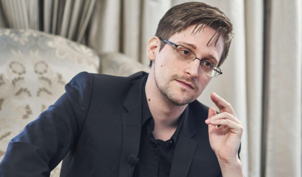 Эдвард Сноуден назвал шумиху с НЛО в США попыткой отвлечь внимание от подрыва «Северных потоков»