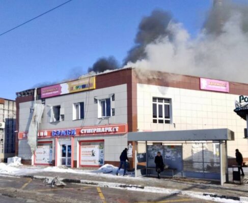 ВСУ обстреляли ТЦ в Белгородской области. Есть пострадавший