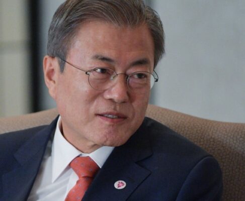 Лидер южнокорейской оппозиции Ли Джэ Мён призвал президента пересмотреть свои высказывания