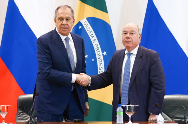 Пока США критикуют Бразилию, Путин пригласил бразильского лидера на ПМЭФ