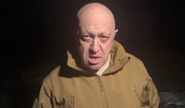 Пригожин показал видео, на котором «вагнеровцы» столкнулись с минами на выходе из Артемовска