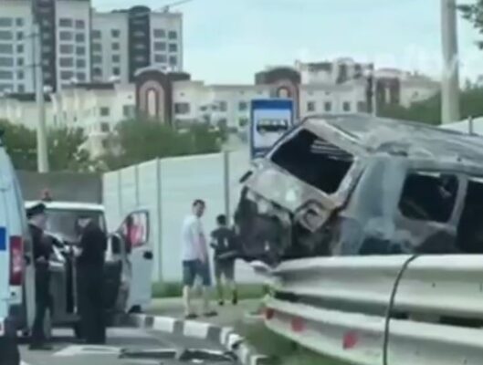 Автомобиль помощника вице-премьера Запорожской области взорвался в Симферополе