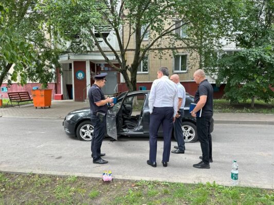 В Белгороде взорвался автомобиль из-за заложенного в него взрывного устройства, сообщили в Следственном комитете