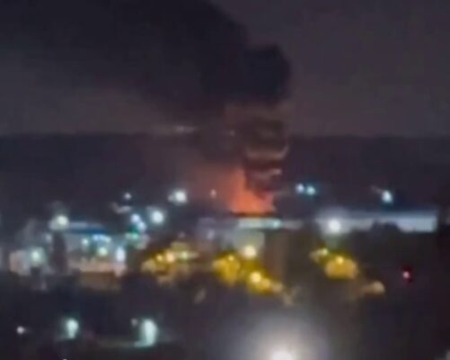 Сильный взрыв и пожар в Домодедово ночью – это не атака дронов, а взрыв газовых баллонов, утверждают в МЧС