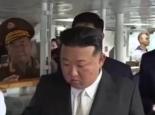 Ким Чен Ын продолжает путешествовать по России