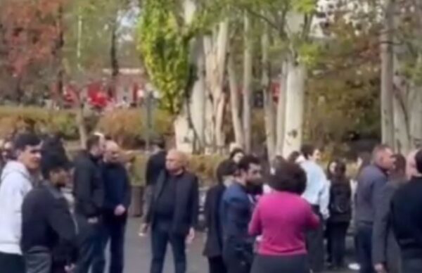 Один человек погиб в результате взрыва в здании Ереванского госуниверситета, пишут местные СМИ