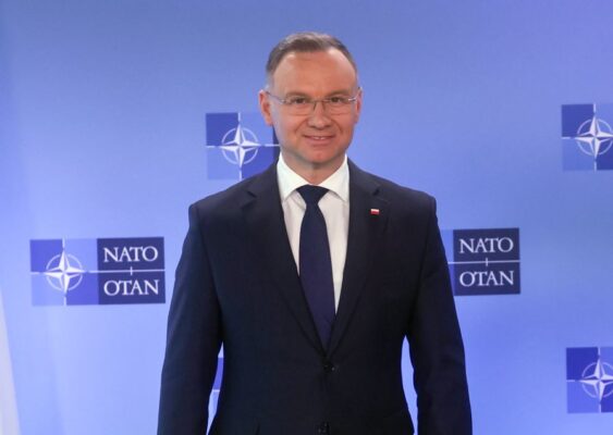 Польша готова разместить у себя ядерное оружие, говорит Дуда