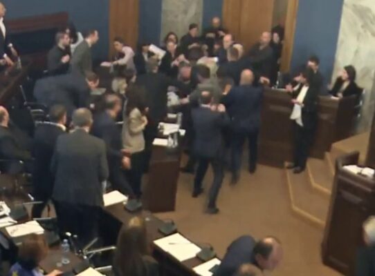 Обсуждение закона об иноагентах в Грузии пошло не по плану