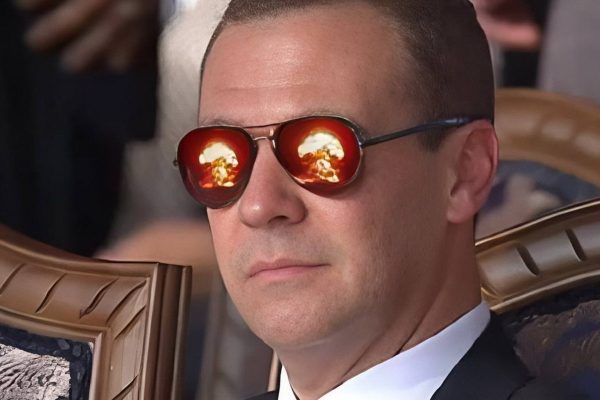 Зеленский посоветовал Кремлю искать бомбоубежища