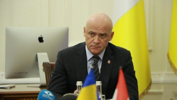 Зеленский лишил гражданства мэра Одессы