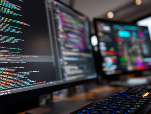 Блогеры, созданные ИИ, захватывают соцсети