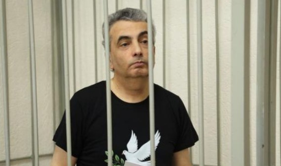 «Неяблочный» день: два решения судов против оппозиционной партии