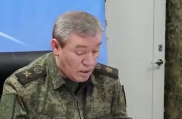 До Славянска осталось четыре километра – Герасимов